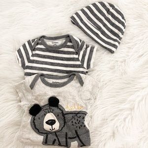 Baby onesies and beanie